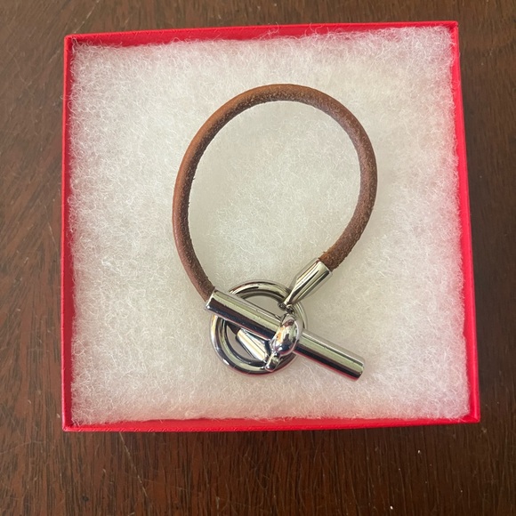 Authentic Hermes Glenan brown leather bracelet. - Picture 2 of 2